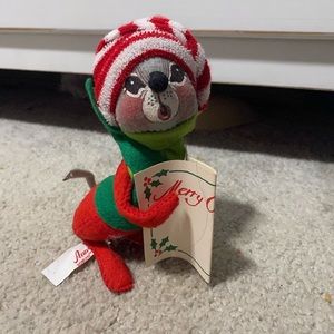 Annalee caroling mouse